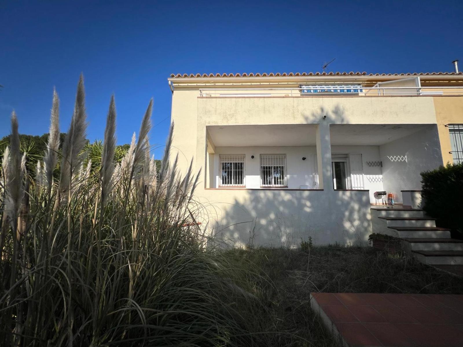 Casa Buckingham 27B Torroella de Montgrí Exterior foto