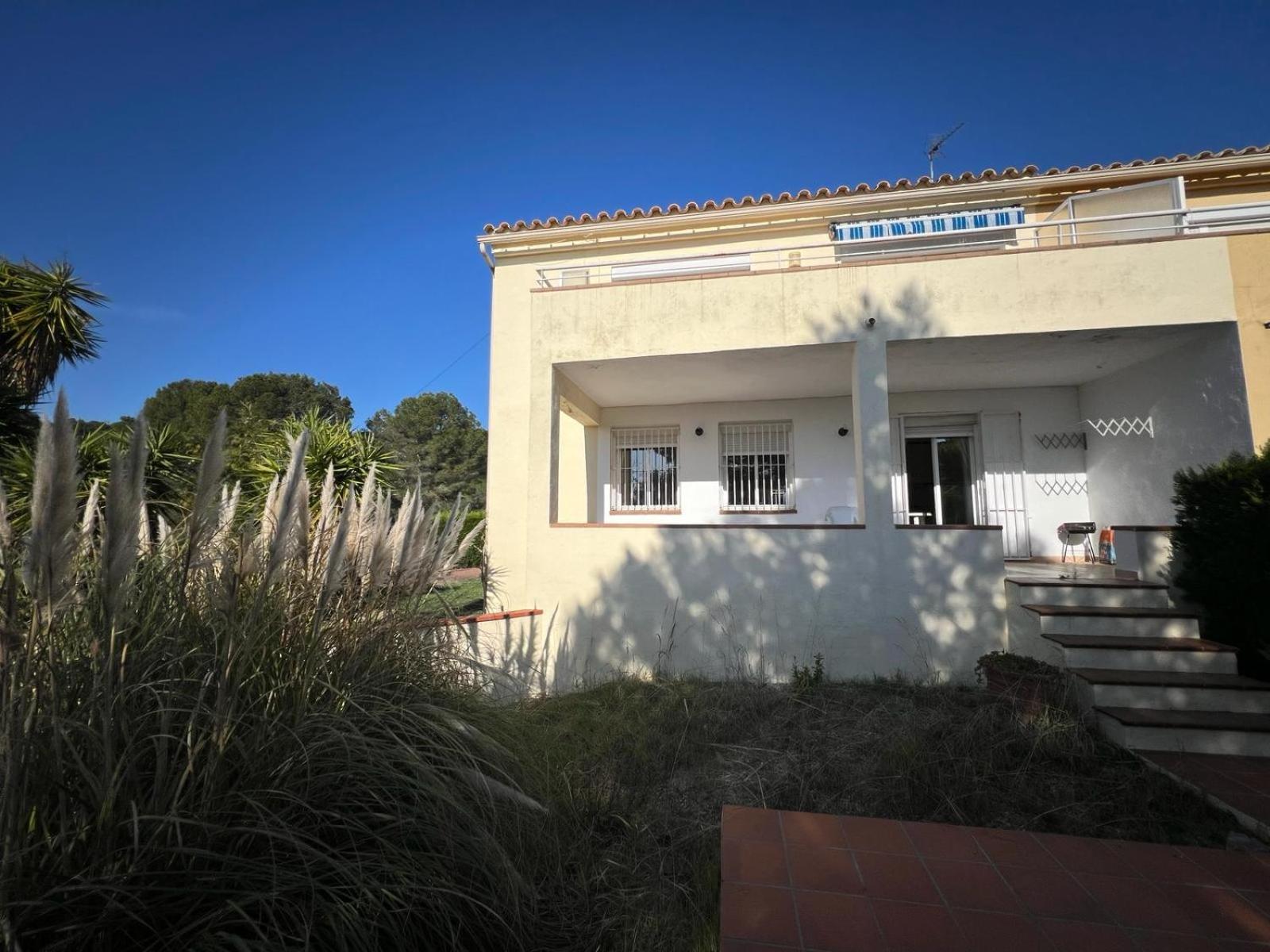 Casa Buckingham 27B Torroella de Montgrí Exterior foto